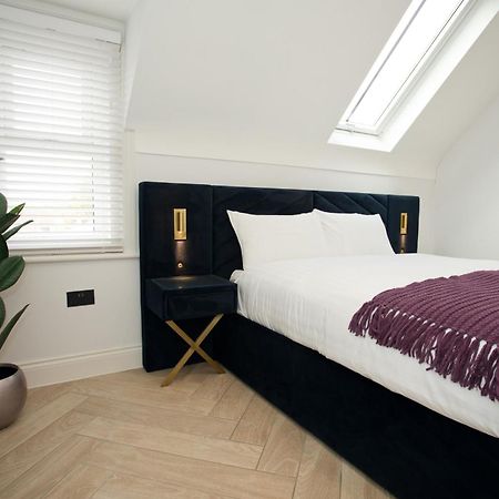 Ultra Stylish Apt Set In An Affluent Location Poole Ngoại thất bức ảnh