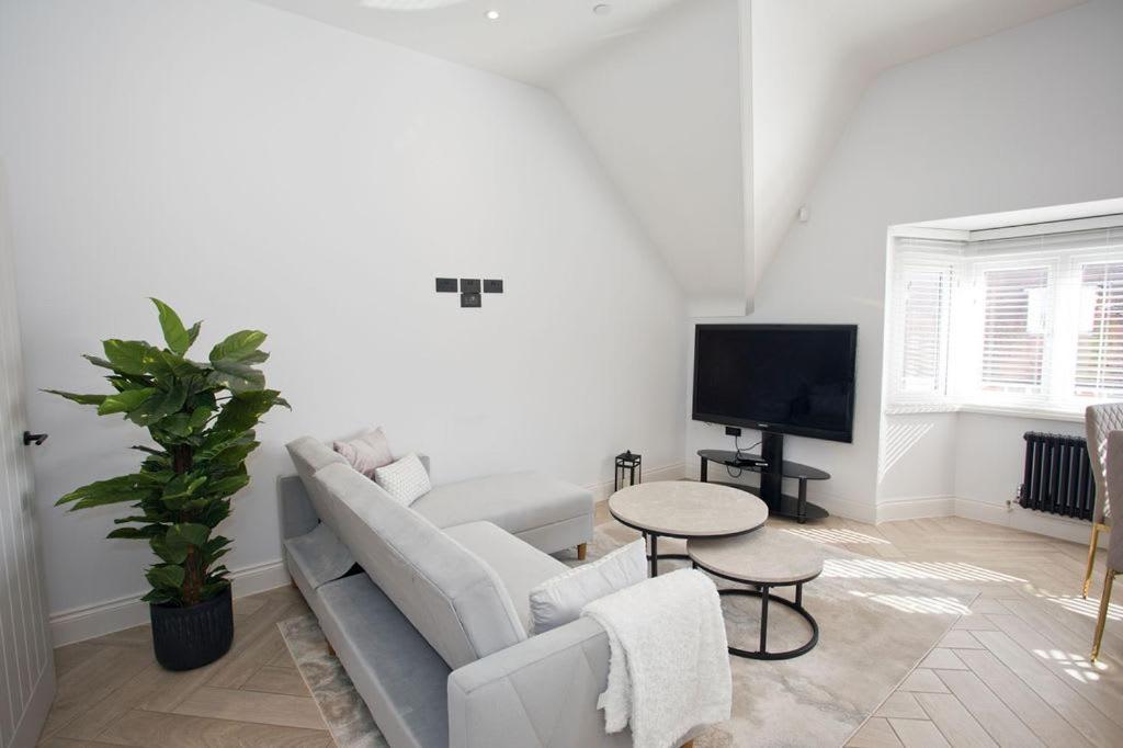 Ultra Stylish Apt Set In An Affluent Location Poole Ngoại thất bức ảnh