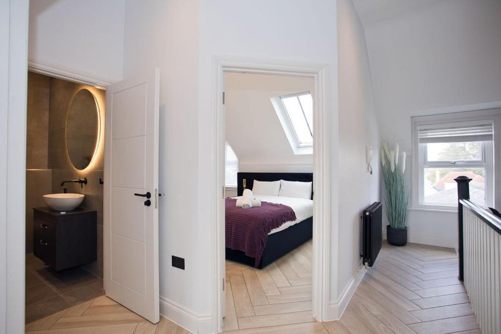 Ultra Stylish Apt Set In An Affluent Location Poole Ngoại thất bức ảnh